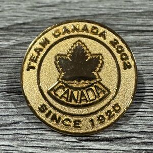Team Canada 2002 Pin #9 of 24: Gold Medal Pin - Vintage Collectible Lapel Pin